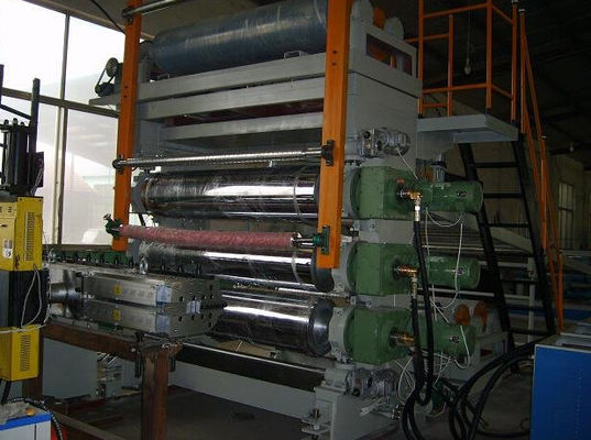 Un bon prix. Ligne en plastique machine d'extrusion de panneau de construction de pp/PE de panneau de bâtiment en ligne