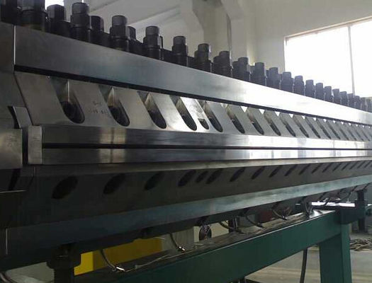 Un bon prix. Vague de PVC et ligne en plastique d'extrusion de panneau d'auvent pour le stockage et la galerie en ligne