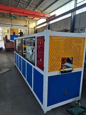 Un bon prix. Double ligne en plastique contrôle d'extrusion de profil de PVC WPC de vis de PLC en ligne
