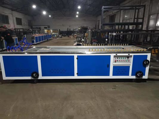 Un bon prix. chaîne de production de profil de 380V 22kw 150kg/H UPVC WPC en ligne