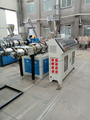 Un bon prix. Machine de fabrication de tubes en PVC à double sortie 12 - 90 mm en ligne