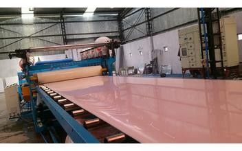 Un bon prix. Épaisseur 3-30mm WPC/ligne en plastique d'extrusion de panneau mousse de PVC en ligne