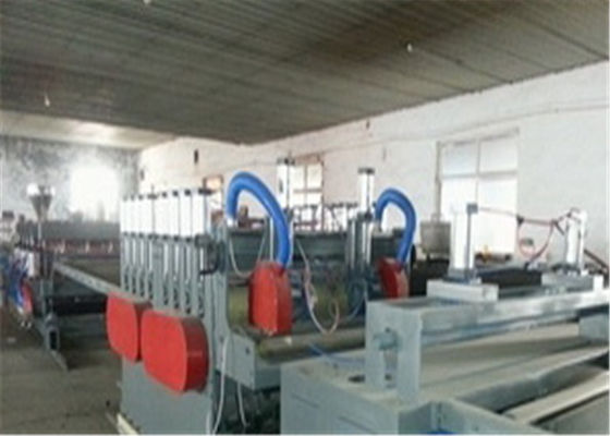 Un bon prix. Le plastique en bois du TH 5-30mm a écumé machine en plastique d'extrusion de conseil en ligne