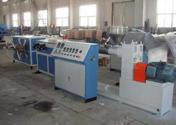 Un bon prix. Machine en plastique d'extrusion de tuyau ondulé à mur unique de PE de PVC de PPR en ligne