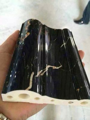 Un bon prix. Chaîne de production en plastique de marbre décorative de profil de PVC, extrudeuse de plastique de profil de marbre de WPC en ligne